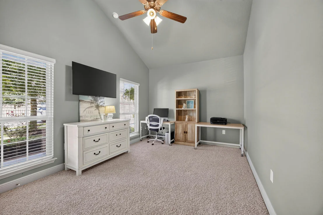 Photo of 246 Lottie Loop