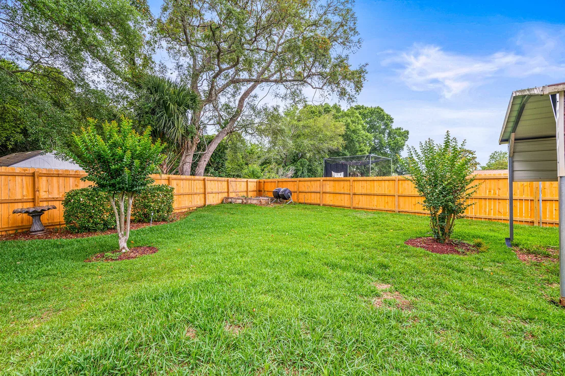 Photo of 3 NE Windsor Lane