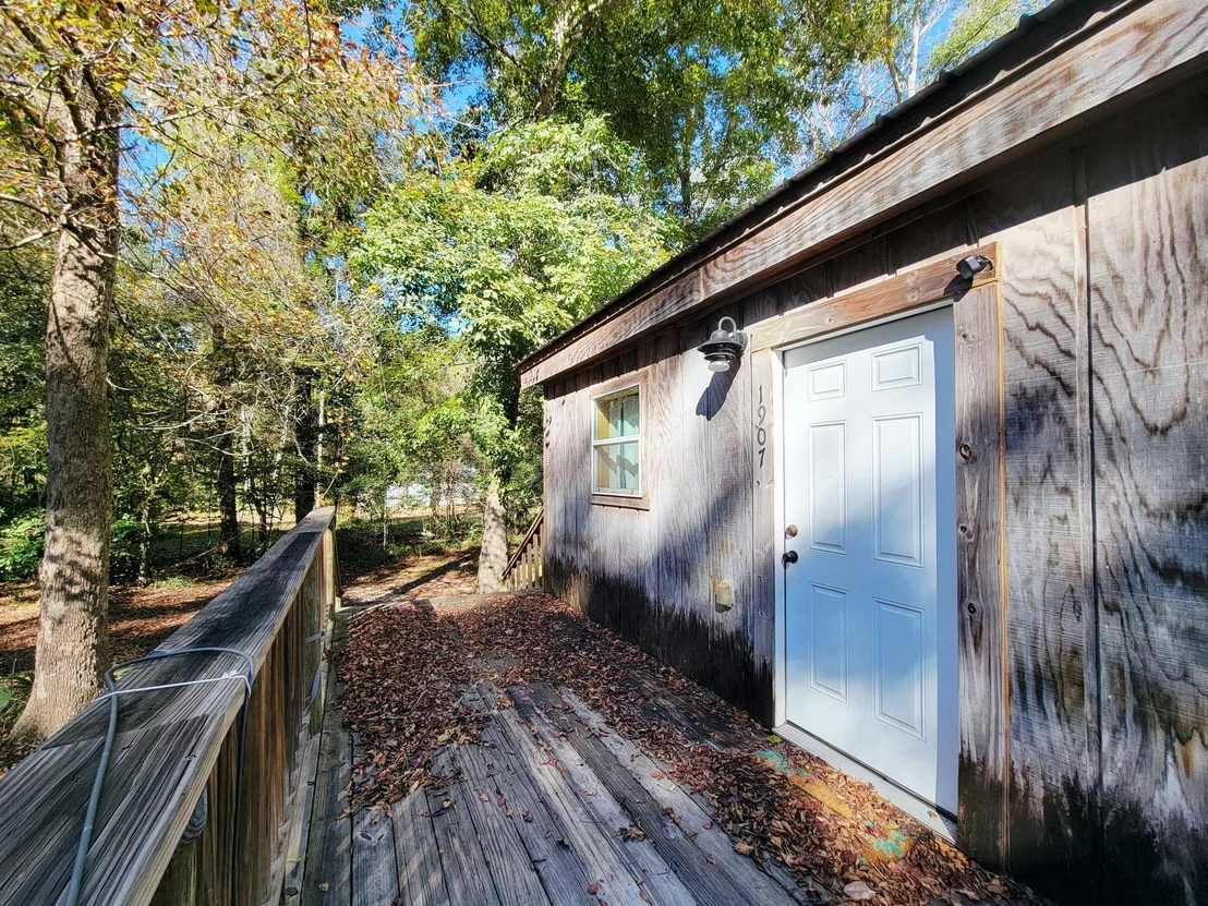 Photo of 1907 River Road