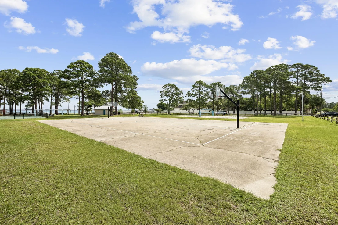 Photo of 1025 Forest Shore Drive
