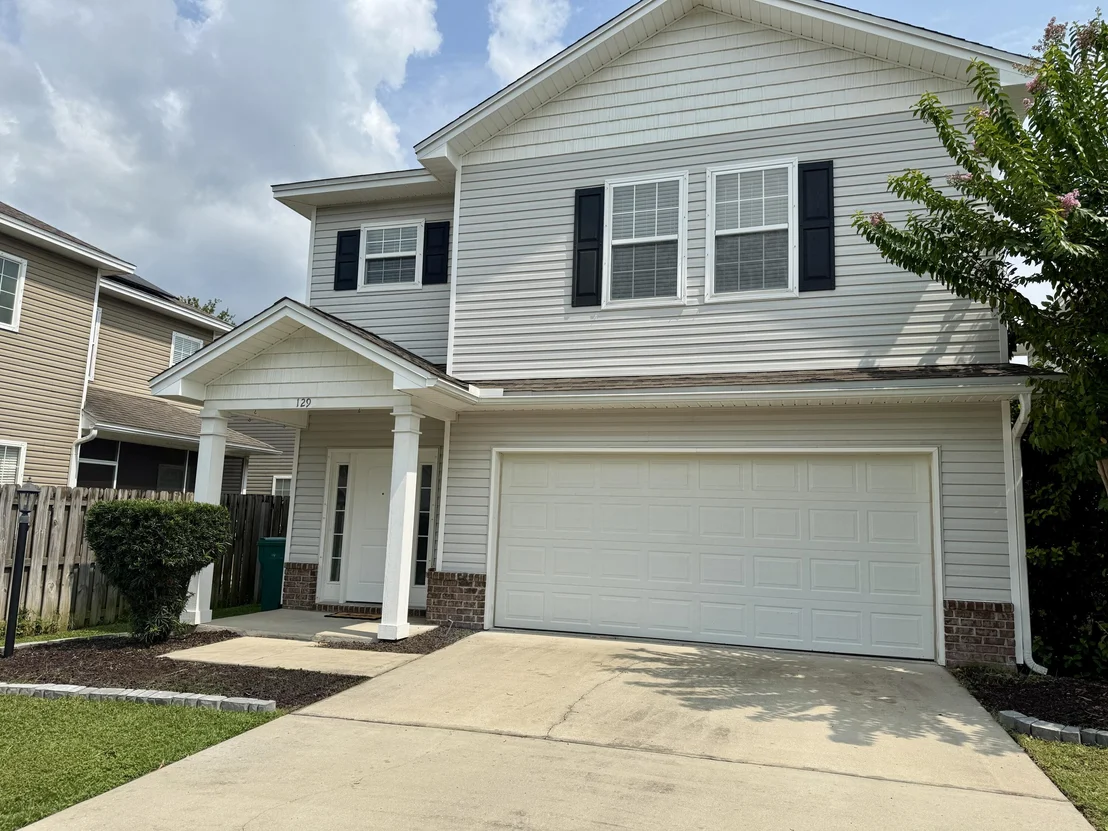 Photo of 129 Matt Boulevard