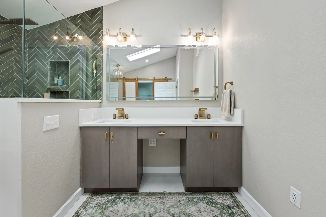 Photo of 255 Edge Avenue