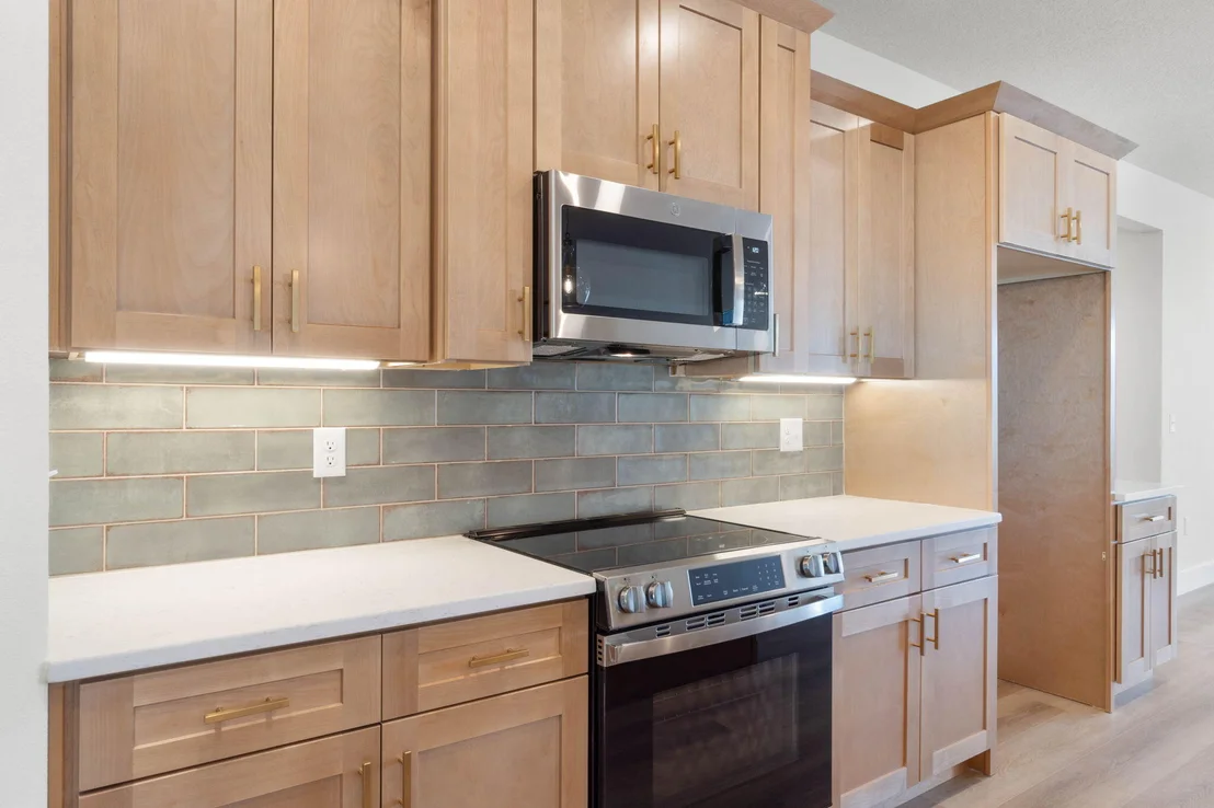 Photo of 1370 Central Parkway