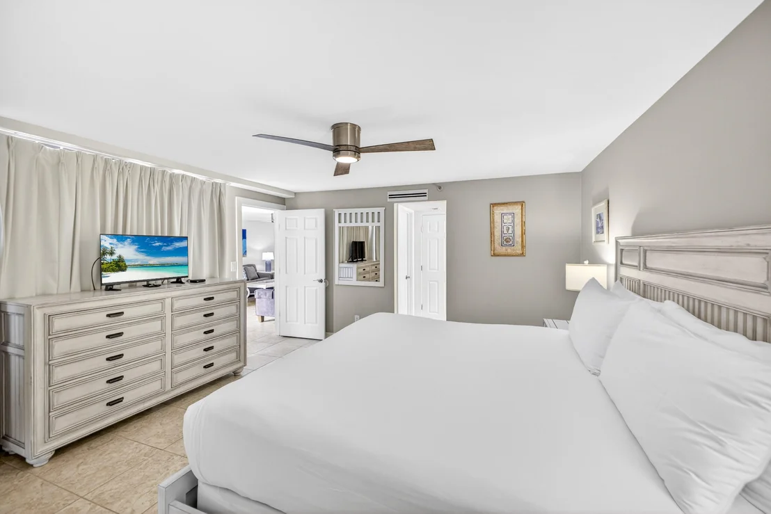 Photo of Unit 4033 at 4033 Beachside One Drive