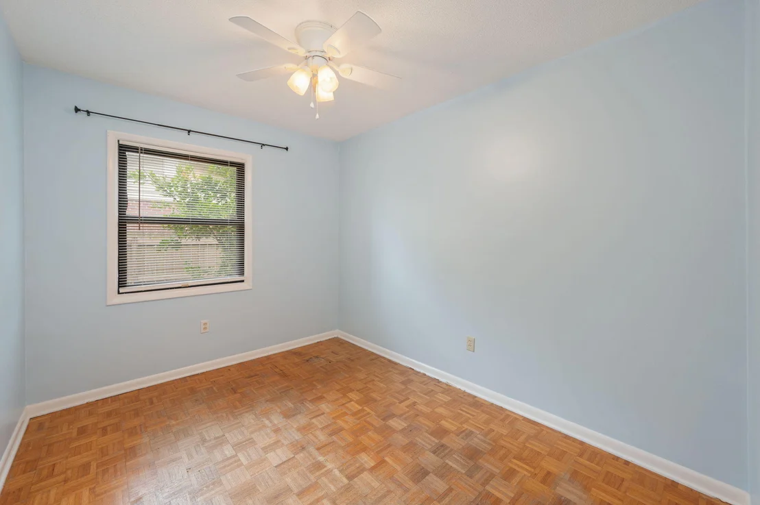 Photo of 1005 Julia Avenue