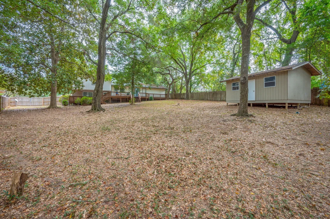Photo of 2401 Roberts Drive