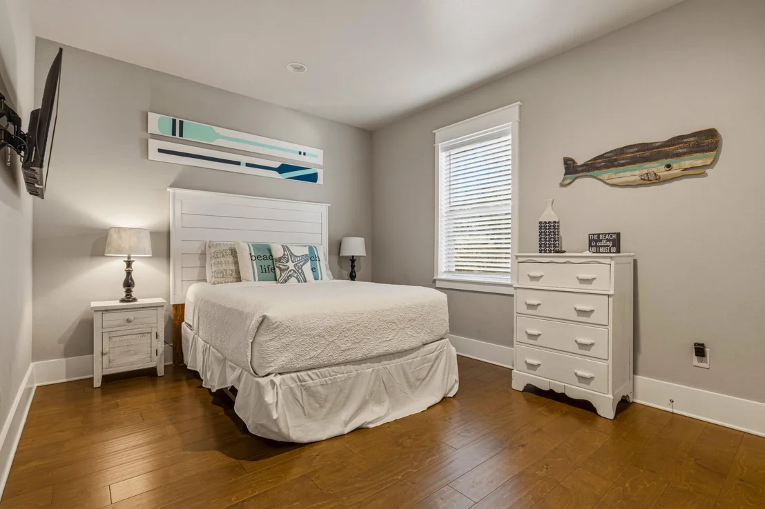 Photo of 301 Gulfview Circle