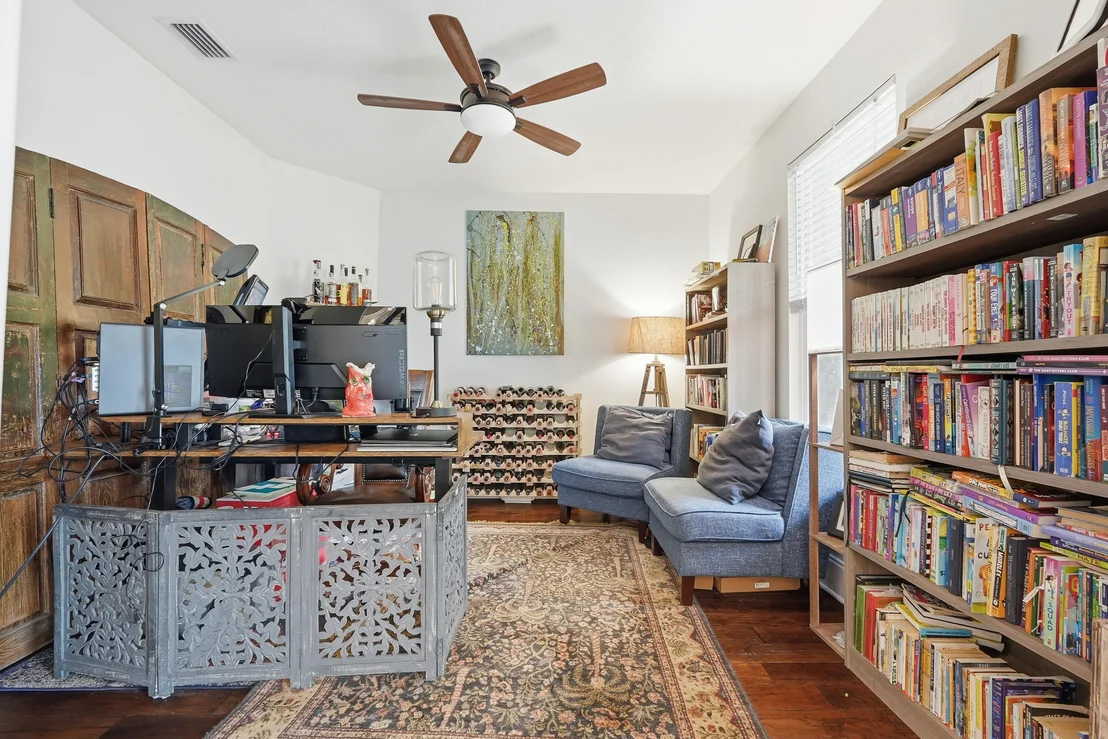 Photo of 4078 Bond Circle