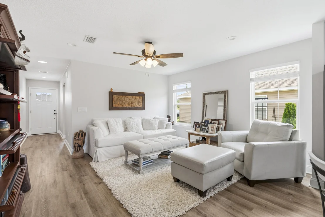 Photo of 5370 Highview Drive
