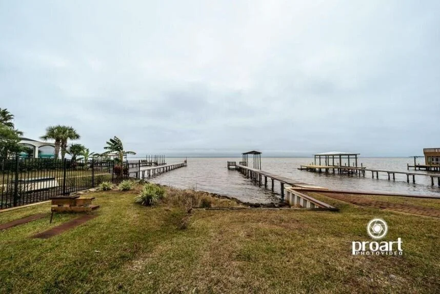 Photo of 641 Bayshore Dr Drive