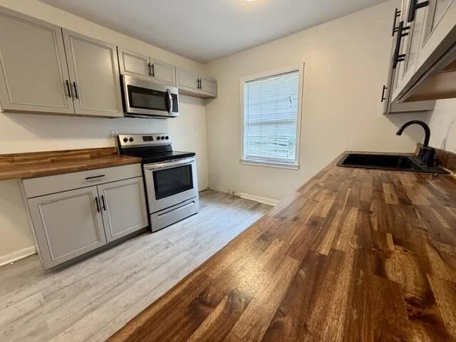 Photo of 6613 Hampton Road
