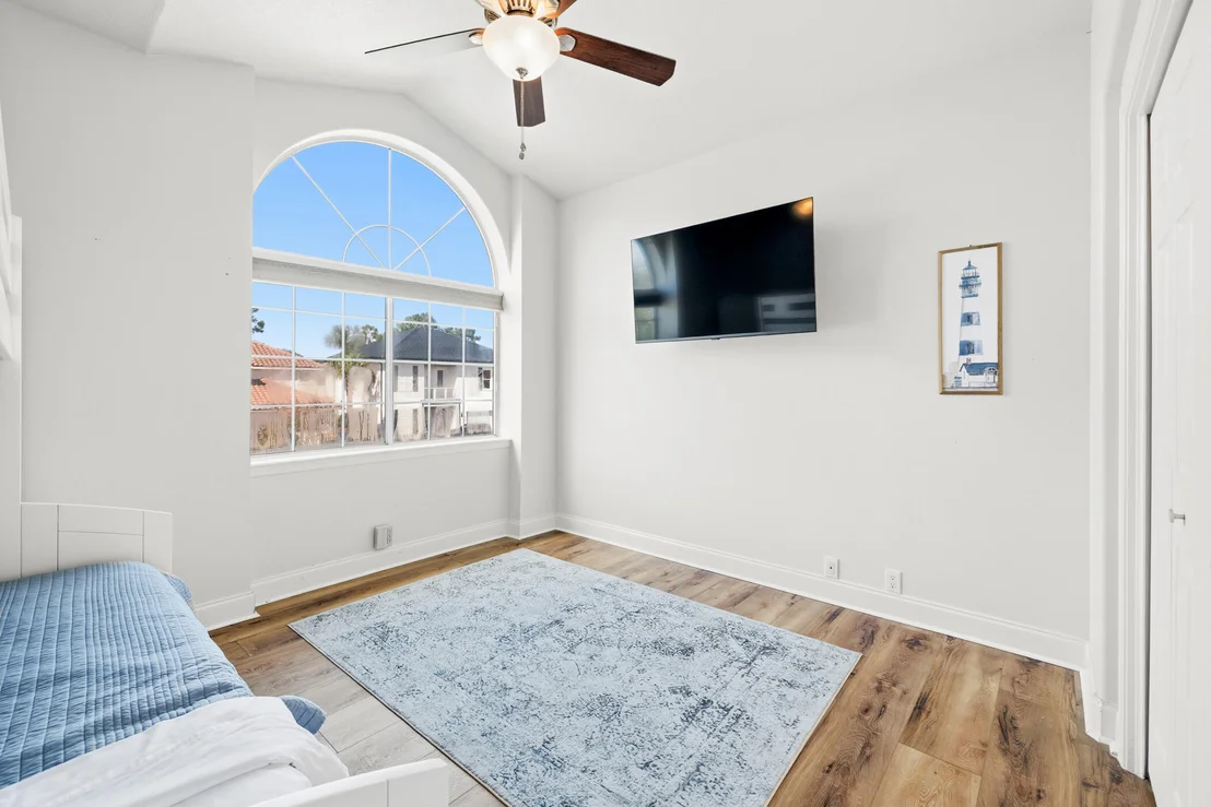 Photo of 674 Emerald Bay Drive