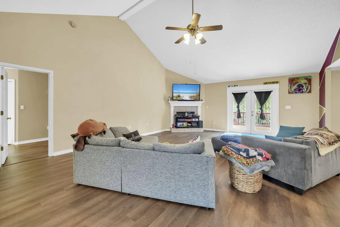 Photo of 531 Gallant Fox Lane
