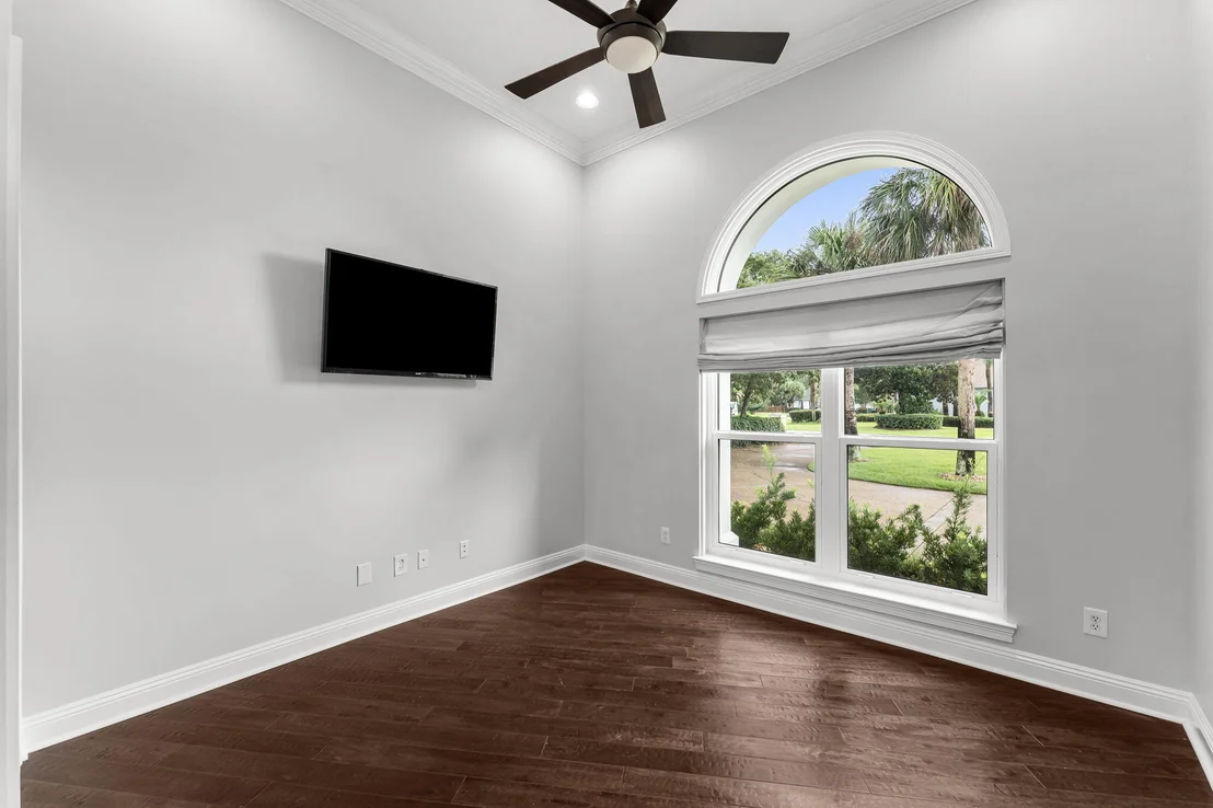 Photo of 156 Baywinds Drive