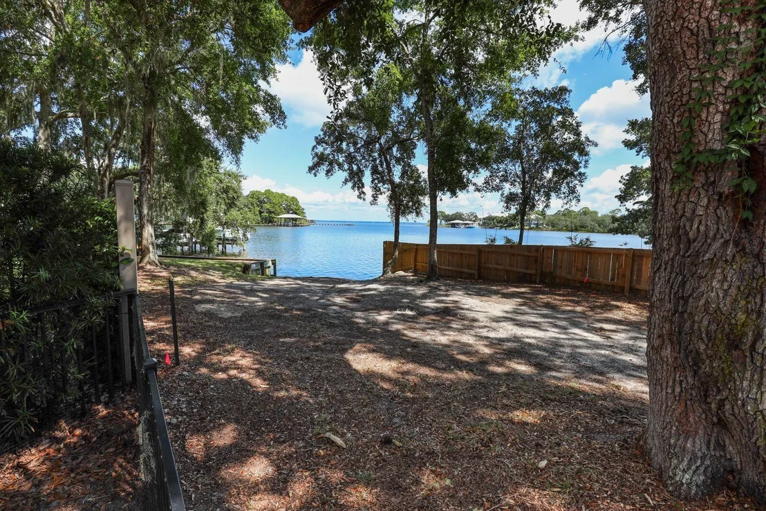 Photo of 159 Beacon Point Drive