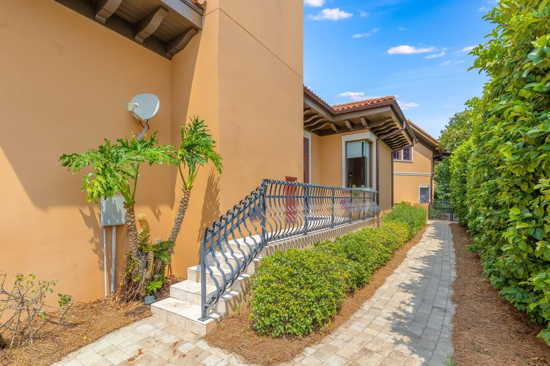 Photo of 4300 Breakwater Drive