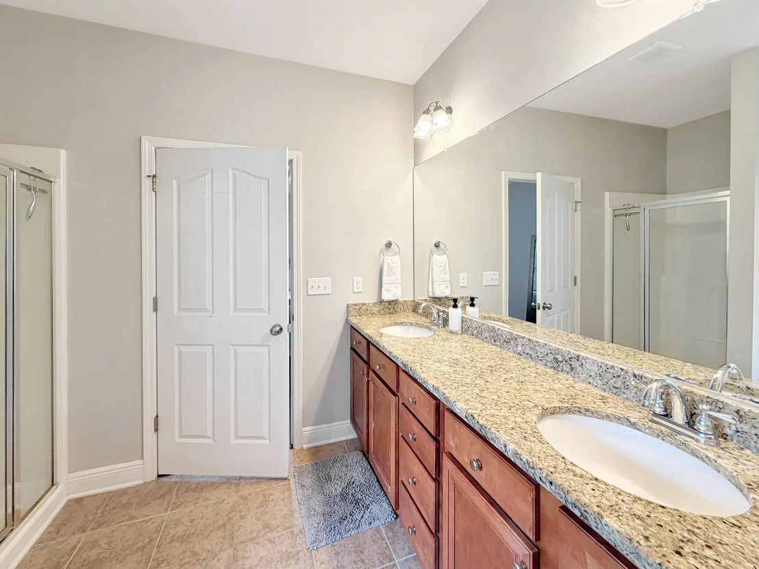 Photo of 616 Red Fern Road