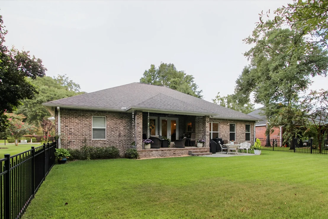 Photo of 4809 Grove Street