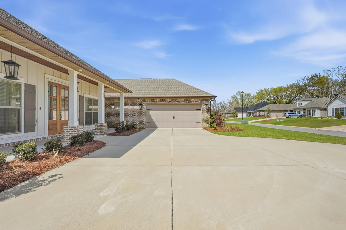 Photo of 6297 Howie Way