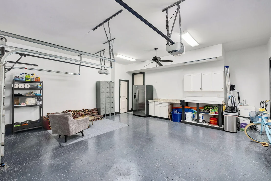 Photo of 47 Saint Simon Circle