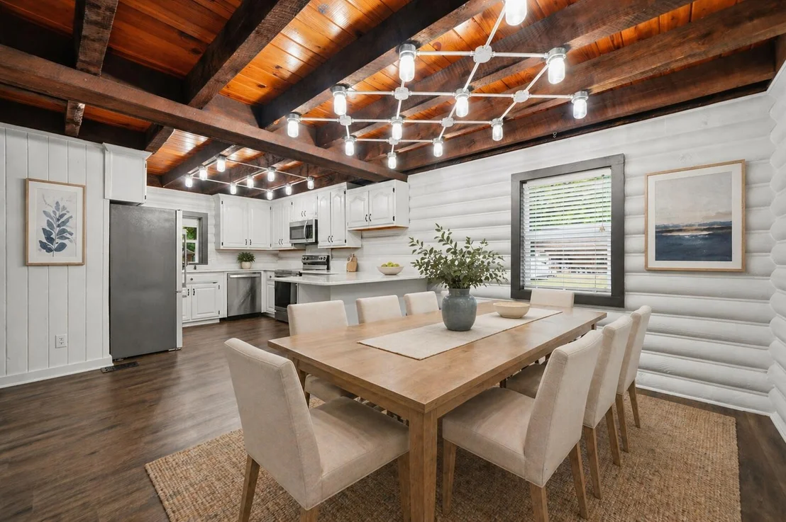 Photo of 3098 Log Cabin Lane