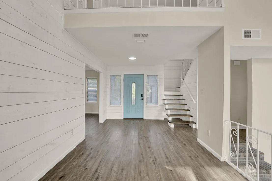 Photo of 645 Carr Drive