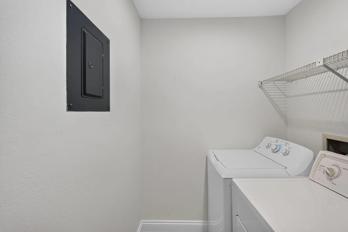 Photo of 485 W Linkside Place