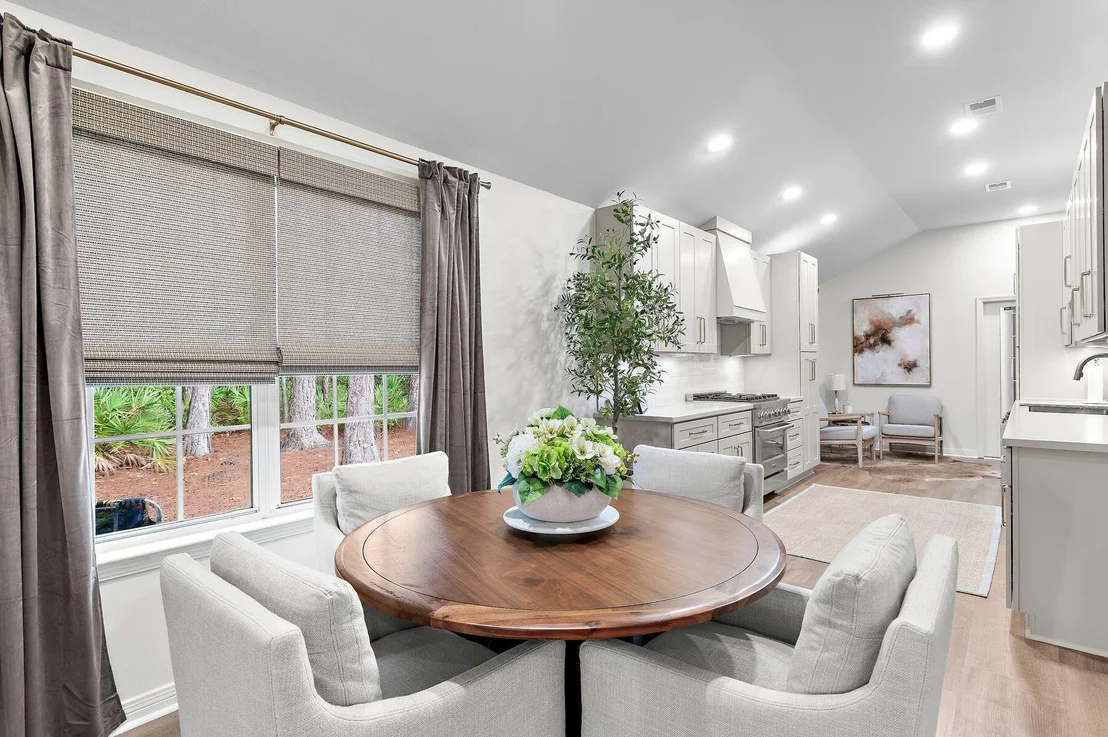 Photo of 284 Bay Tree Drive
