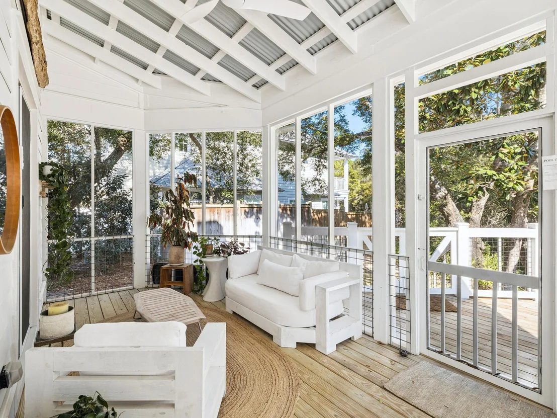 Photo of 43 Suzanne Drive