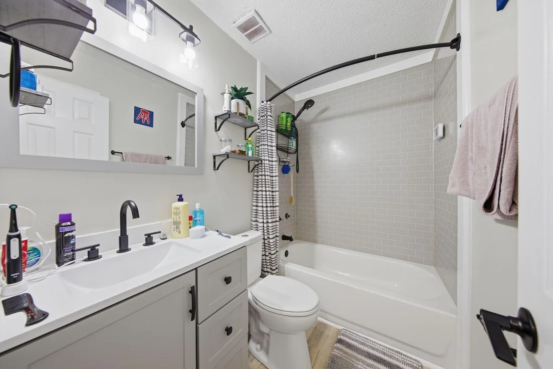 Photo of 2144 Estate Circle