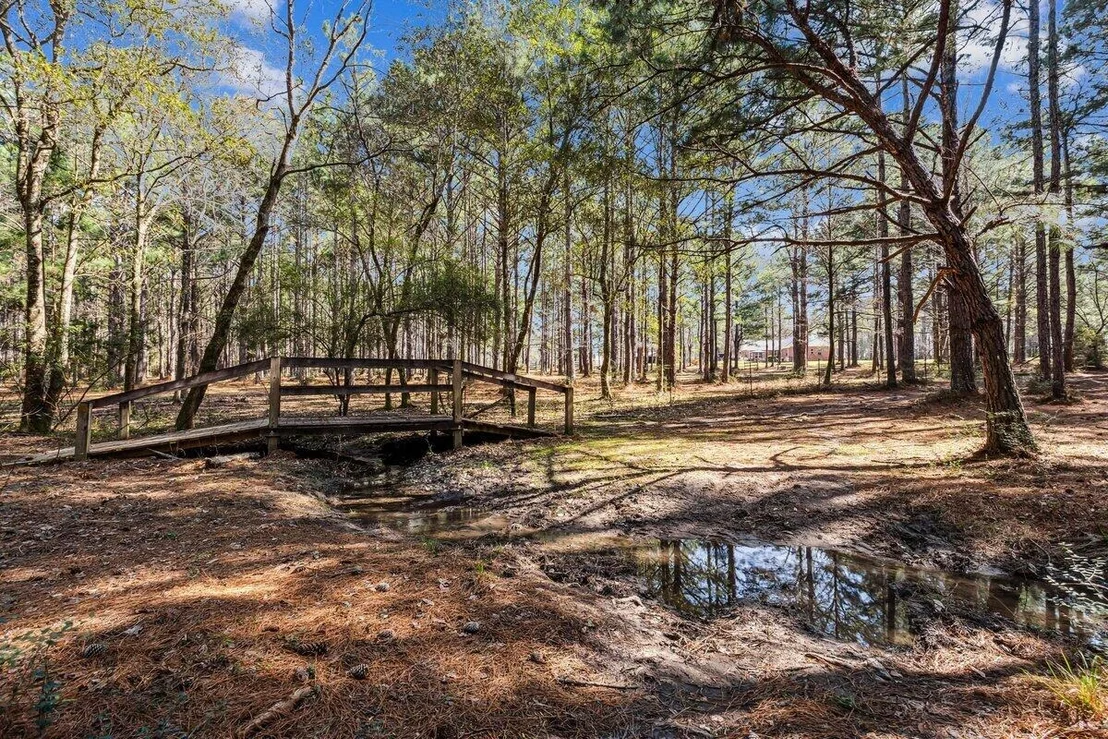 Photo of 1471 Hwy C 180
