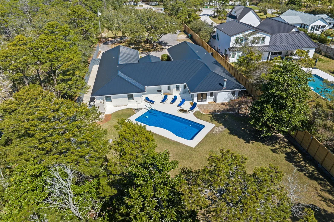 Photo of 497 Walton Way
