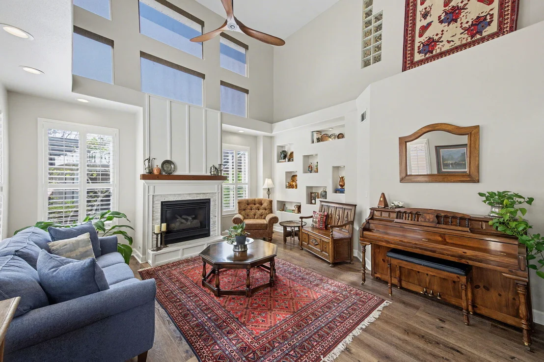 Photo of 2760 Edgewater Drive