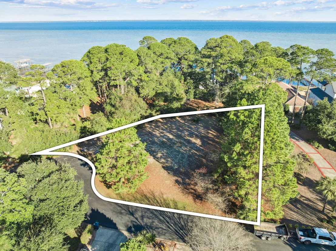 Photo of 389 Hideaway Bay Drive