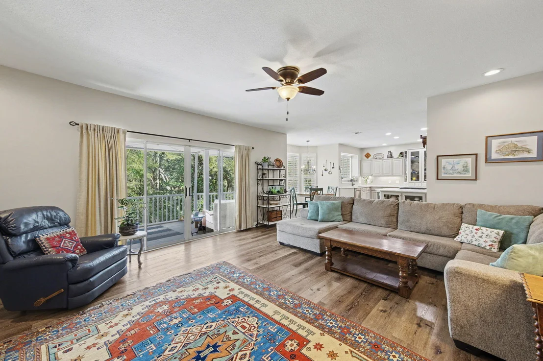 Photo of 2760 Edgewater Drive