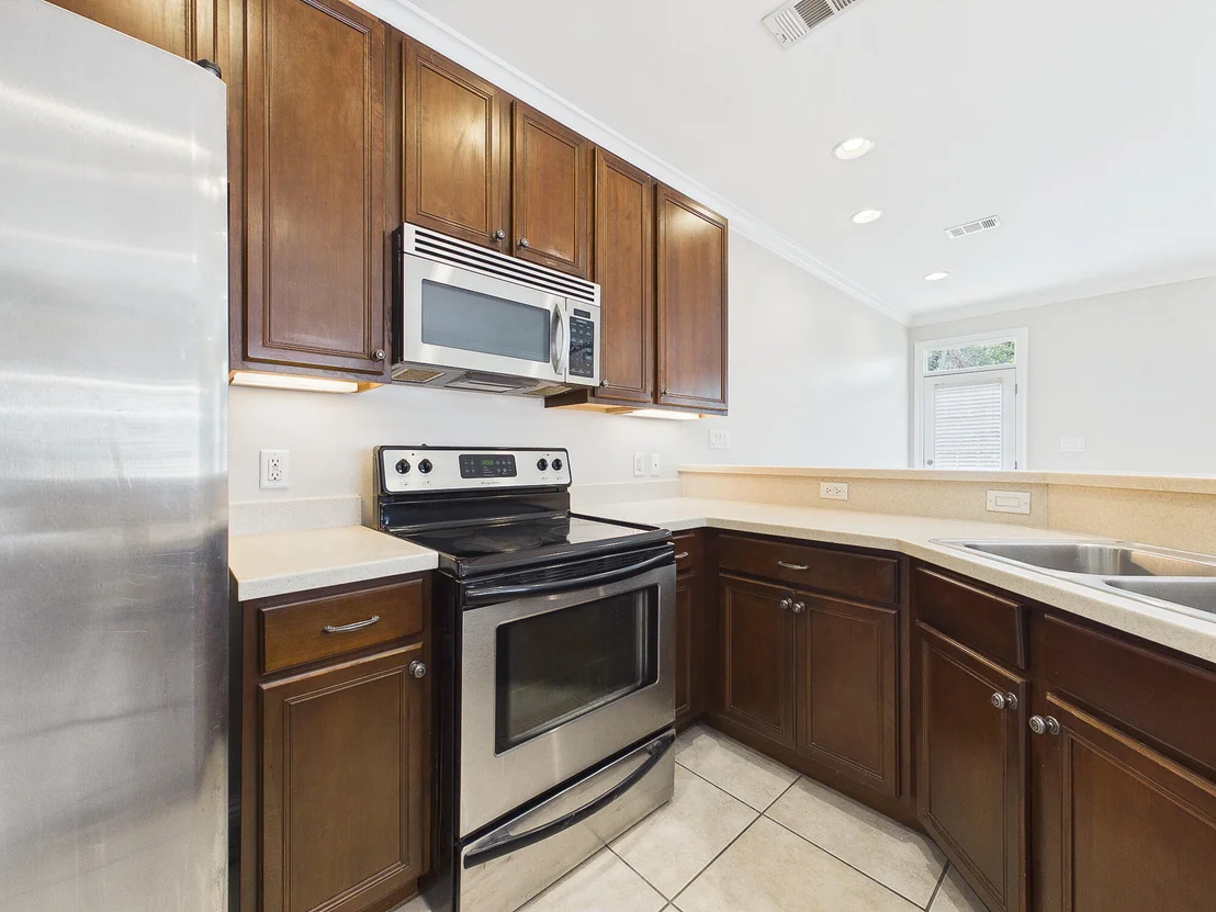 Photo of 321 Nathey Avenue