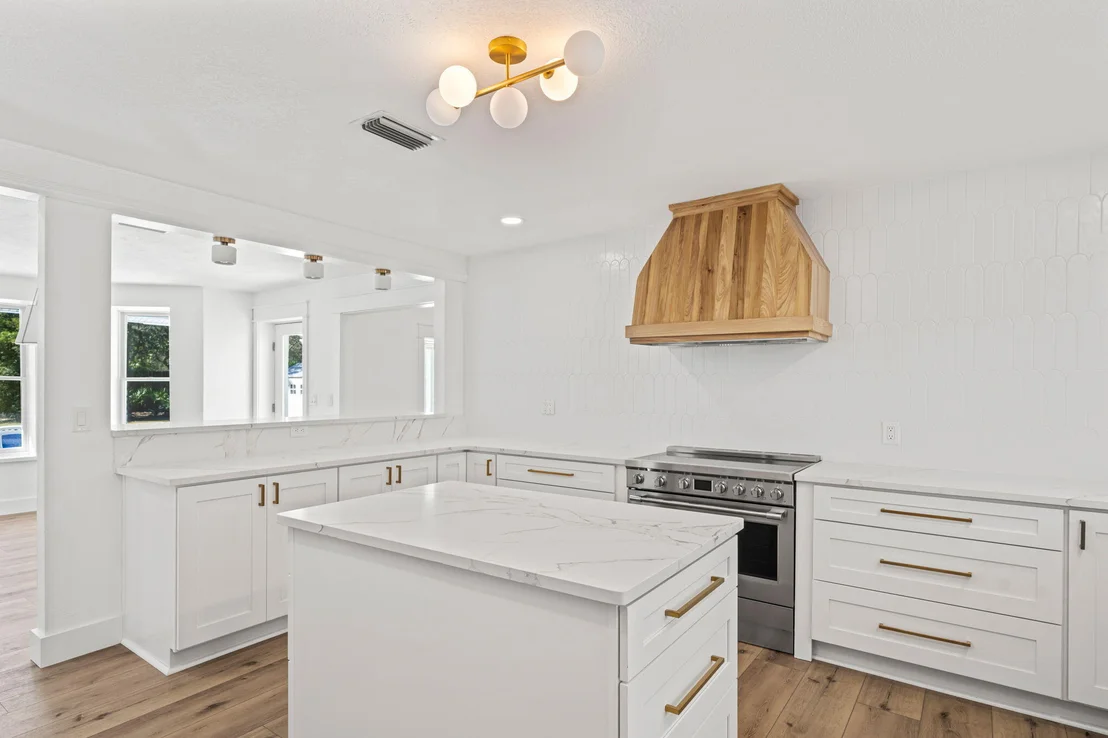 Photo of 497 Walton Way