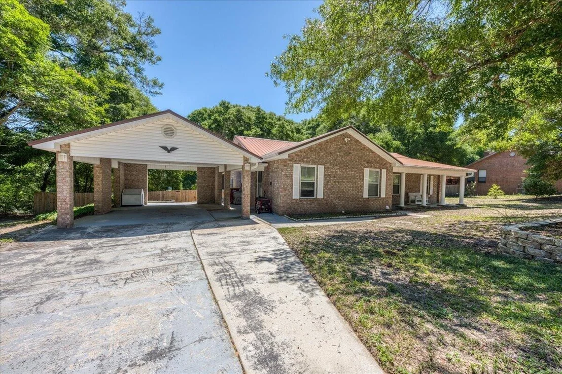 Photo of 210 Shell Drive