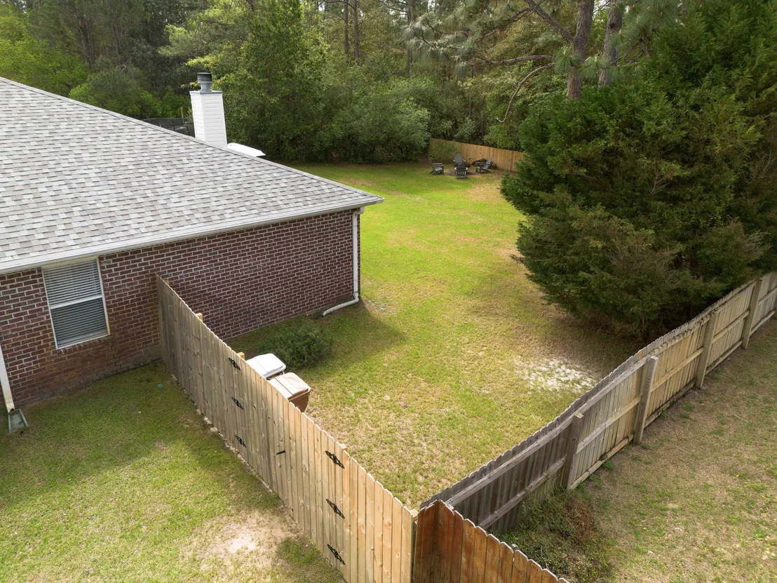 Photo of 2400 Crescent Road