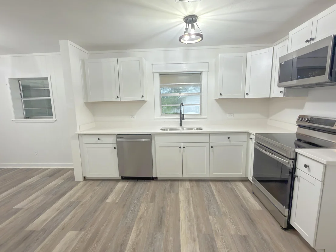 Photo of 215 E 3rd Avenue