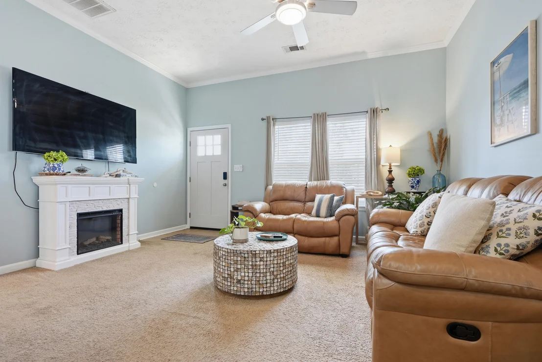 Photo of 573 Tropical Way