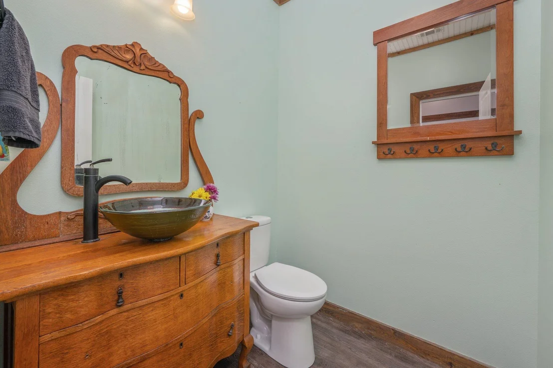 Photo of 1827 Waterway Drive