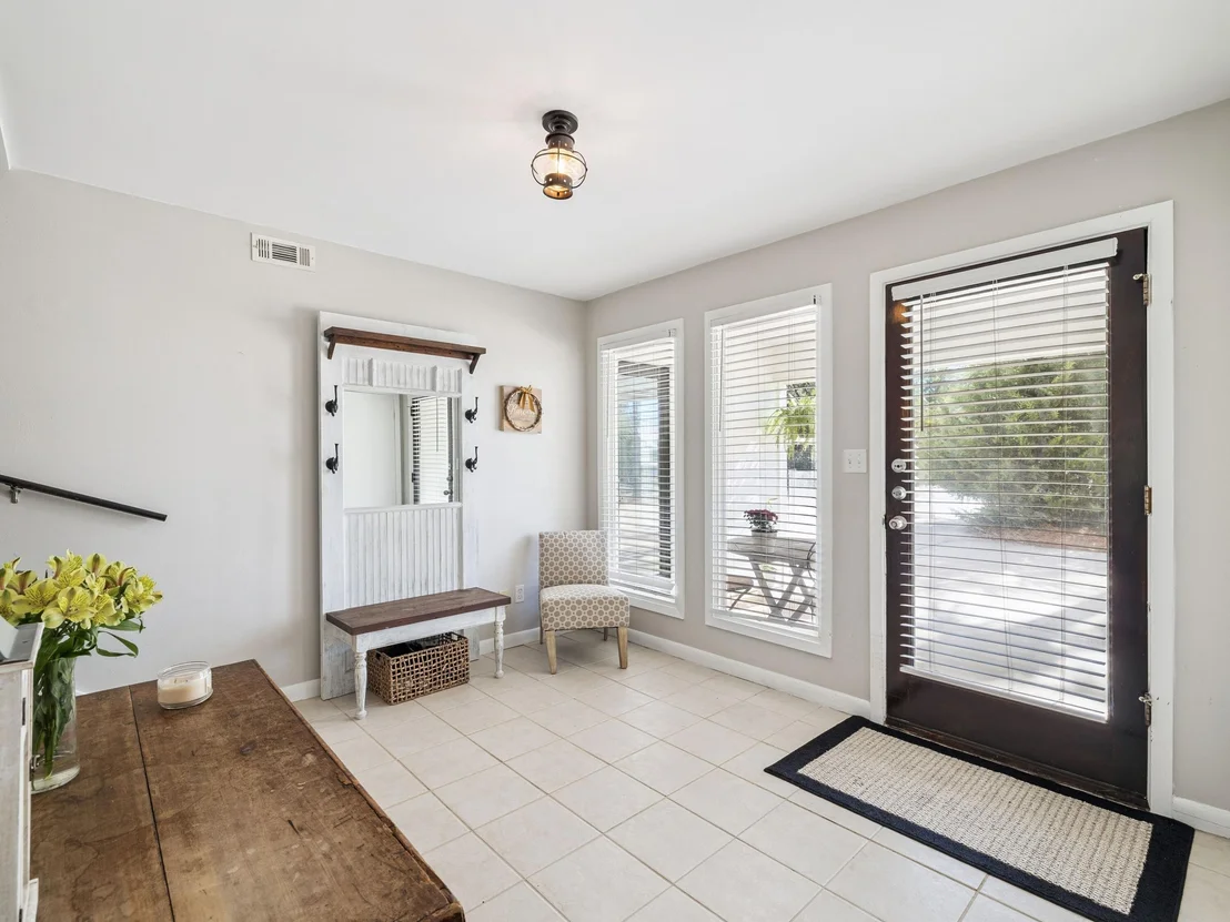 Photo of 165 Maple Street