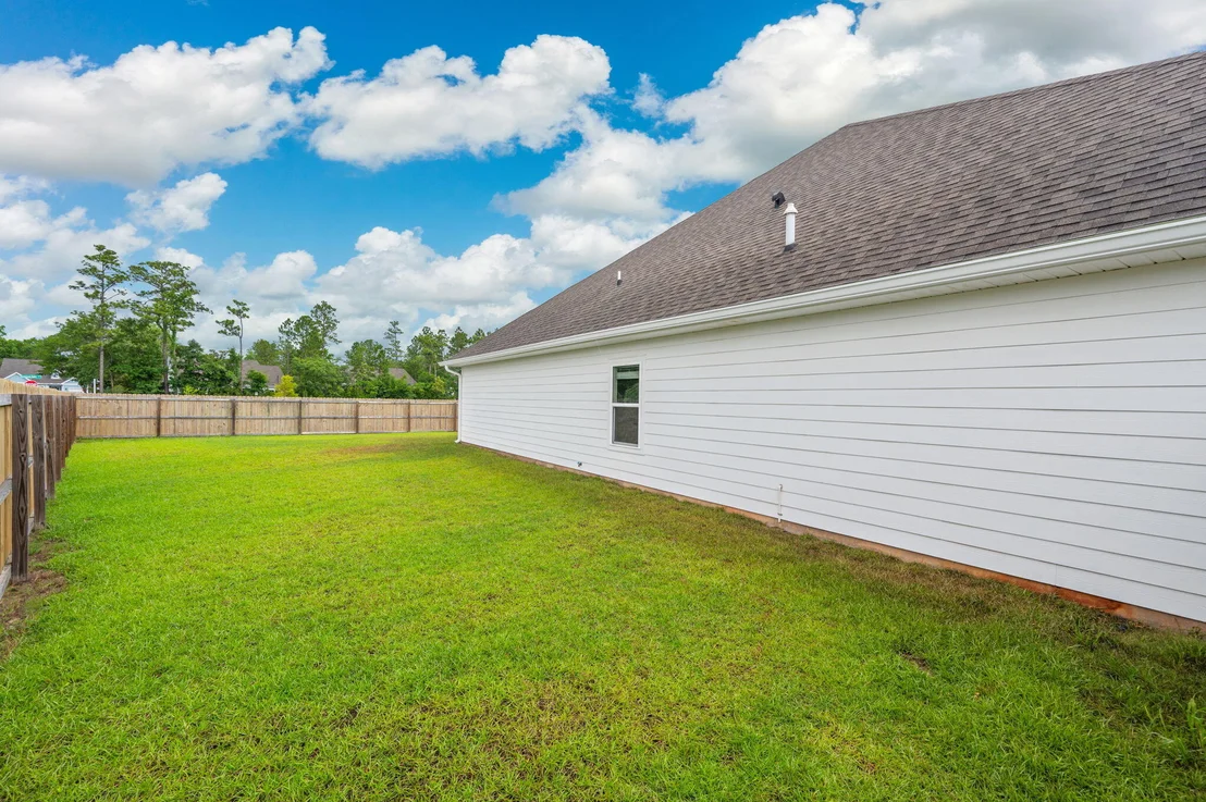 Photo of 15 E Oak Trees Lane
