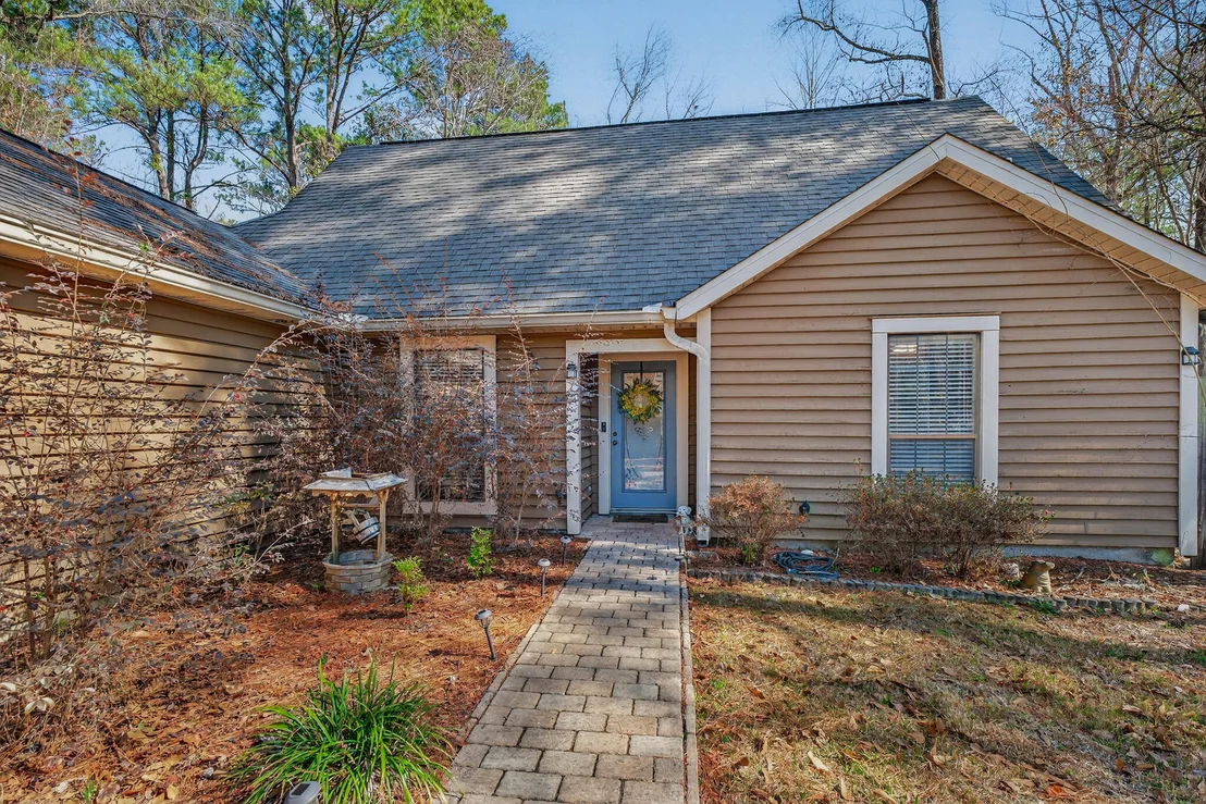 Photo of 104 Fairway Drive