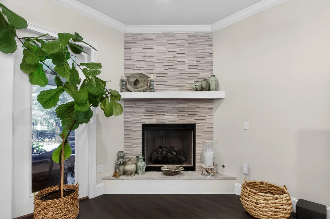 Photo of 4809 Grove Street