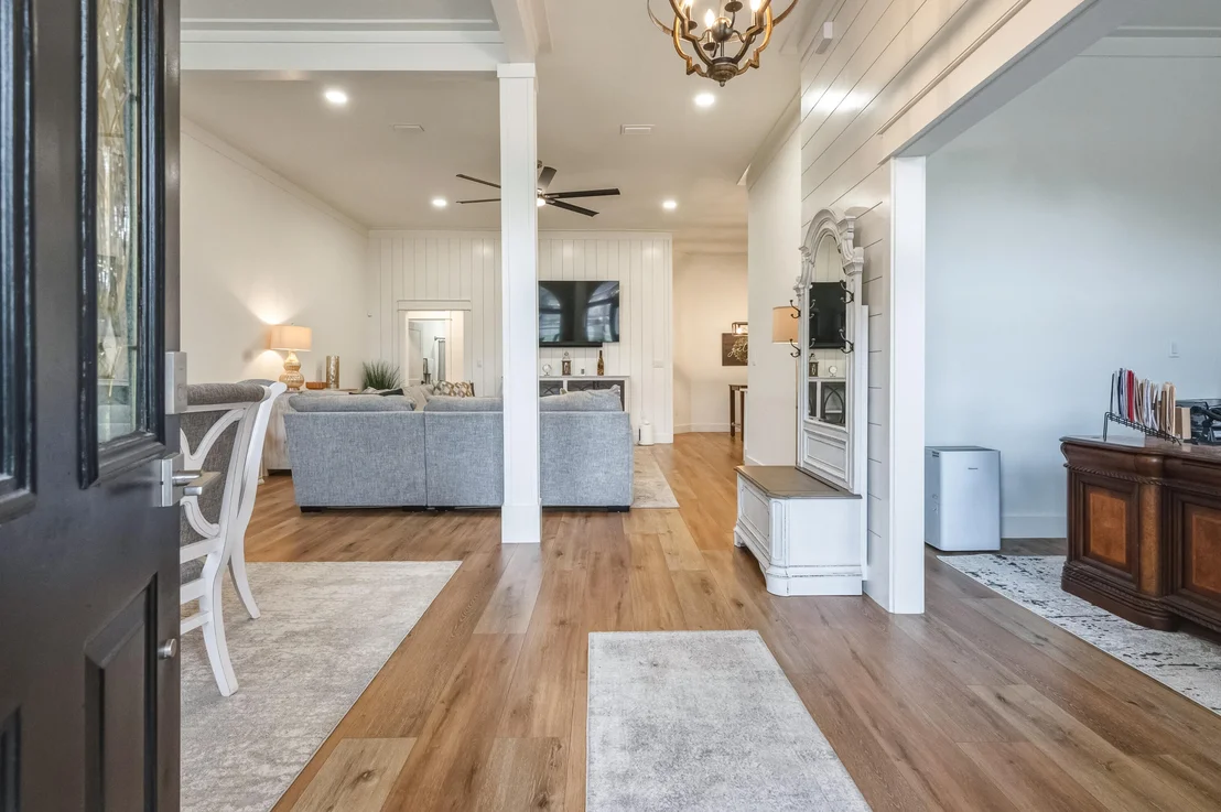 Photo of 209 Emmett Drive