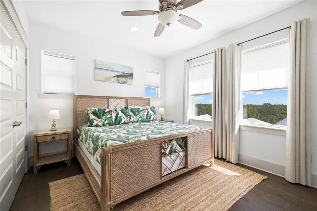 Photo of 275 Gulfview Circle