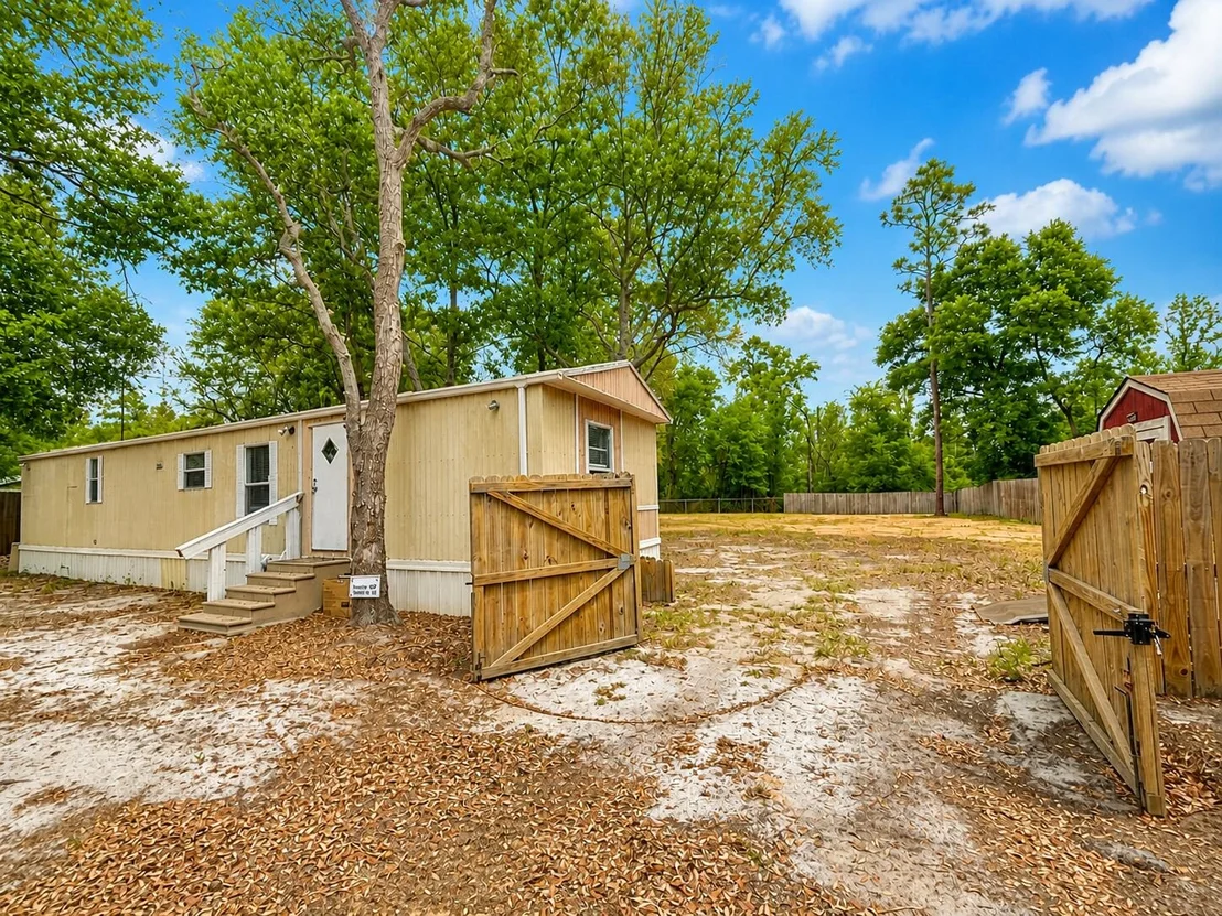 Photo of 1143 4Th Circle