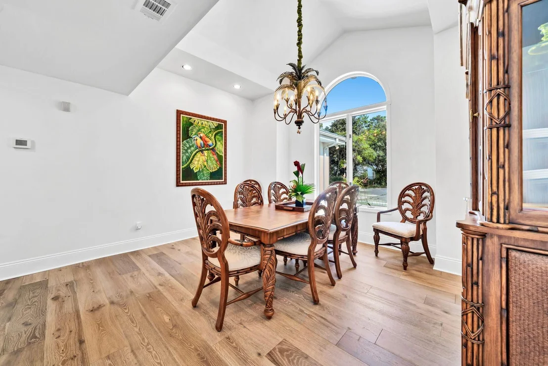 Photo of 458 Parish Boulevard